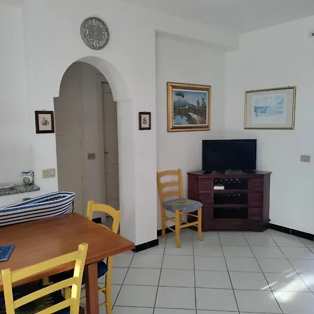 Le Canne Apt 1 San Teodoro  Exterior photo