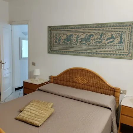 Le Canne Apt 1 San Teodoro  Exterior photo